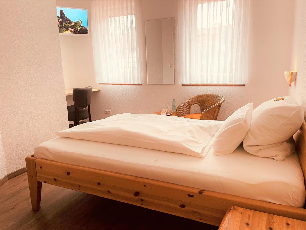Orthwein -kostenfreie Parkplaetze- 3* Cölbe
